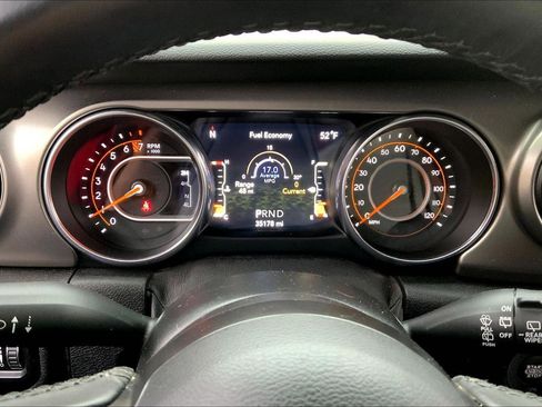 Used 2021 Jeep Wrangler Willys image 16