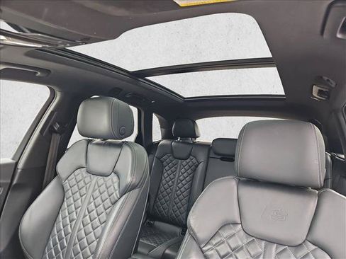 Used 2021 Audi SQ5 Premium Plus w/ Premium Plus Package AWD/4WD image 15