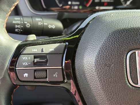 Certified 2024 Honda Pilot TrailSport image 17