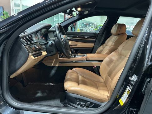 Used 2012 BMW 750Li RWD image 21