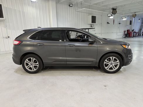 Used 2018 Ford Edge Titanium w/ Equipment Group 301A image 6