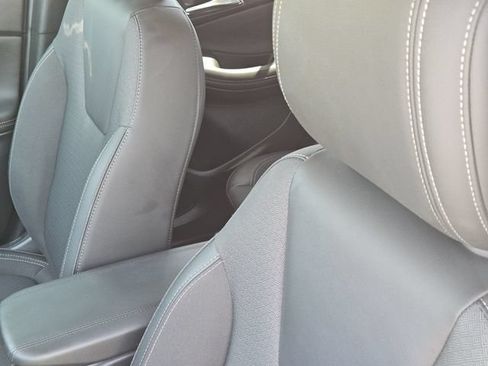 Used 2025 Buick Encore GX Preferred FWD image 24