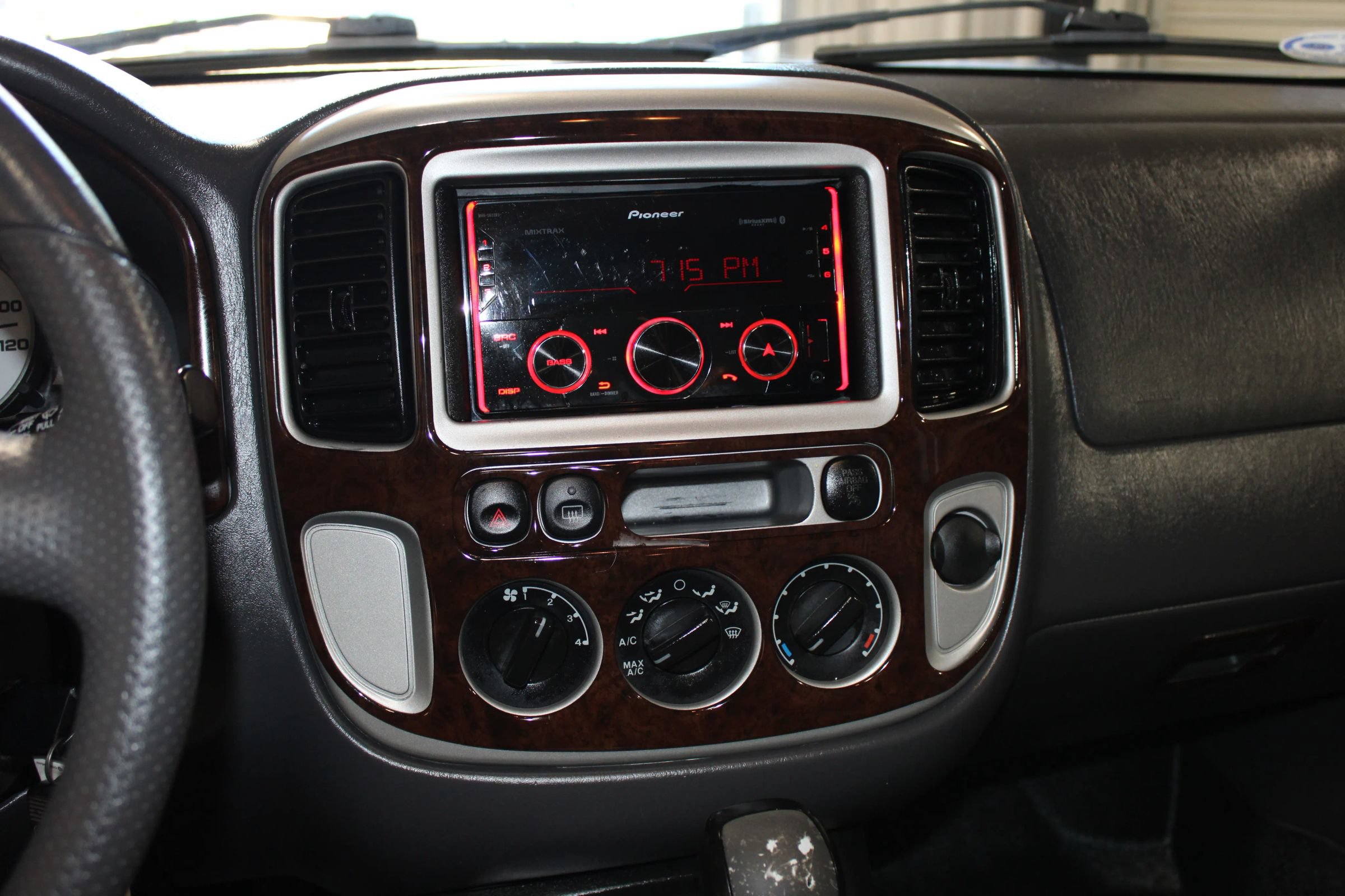 Used 2006 Ford Escape XLT FWD image 13