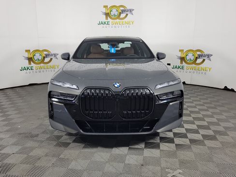 New 2026 BMW 760i xDrive image 2