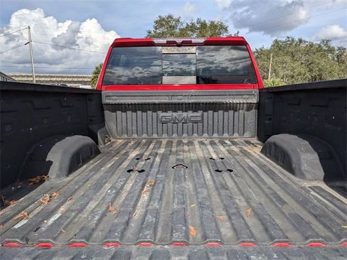 Used 2022 GMC Sierra 3500 SLT w/ SLT Premium Package image 12