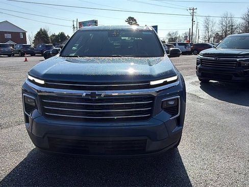 New 2026 Chevrolet Traverse LT w/ Driver Confidence Package image 2