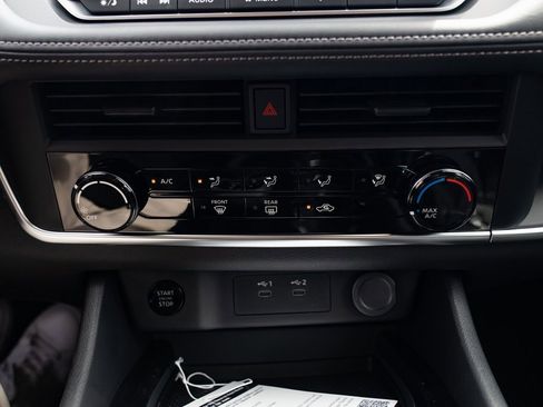 New 2026 Nissan Rogue S image 15