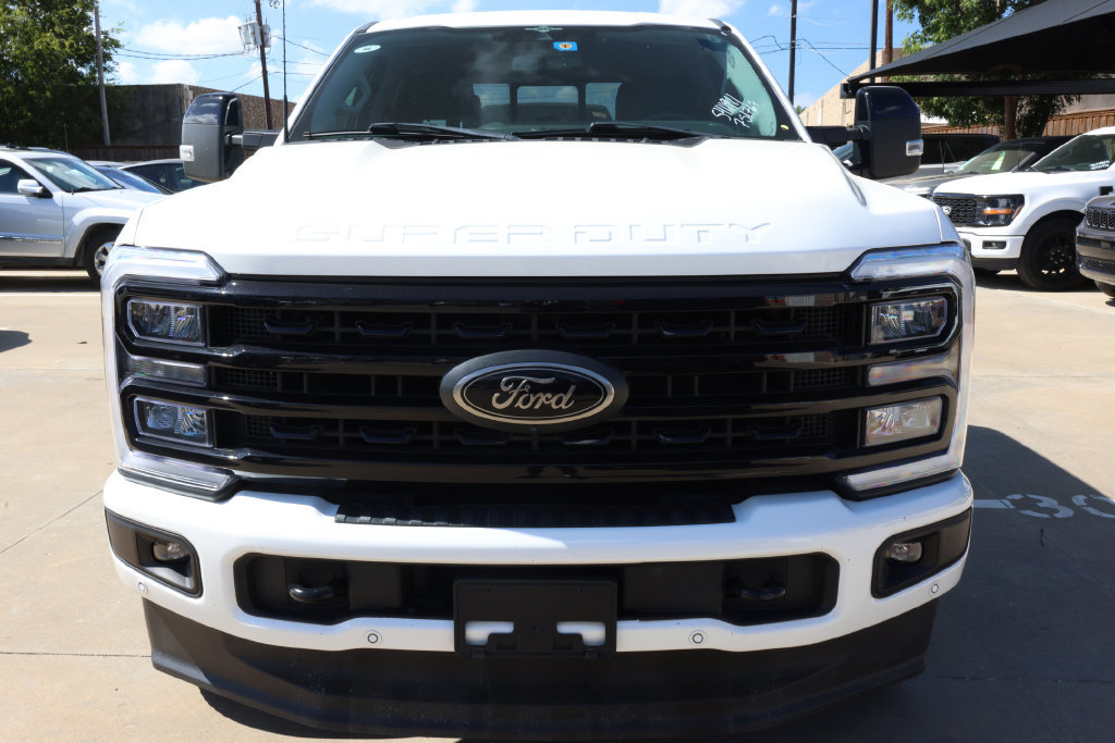 Used 2023 Ford F250 Lariat w/ Lariat Ultimate Package AWD/4WD image 2