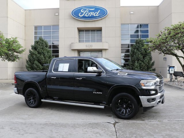 Used 2019 RAM 1500 Laramie AWD/4WD image 1