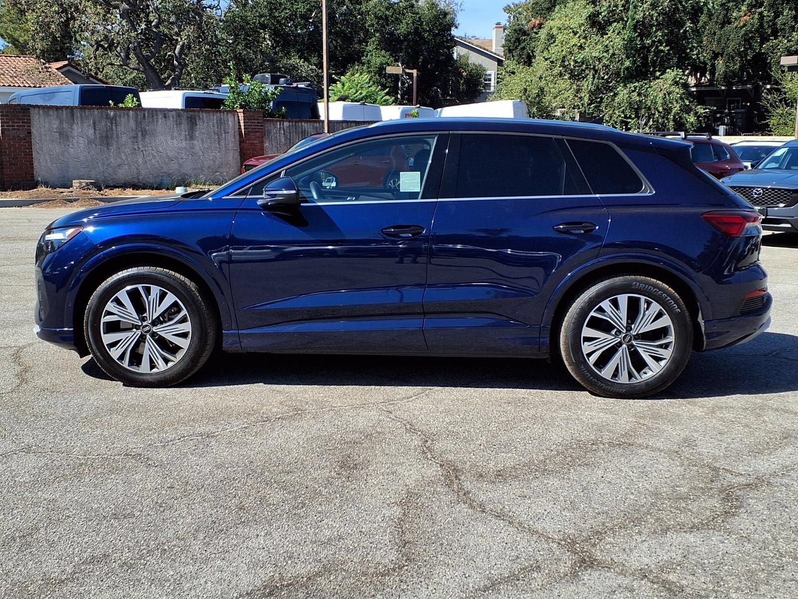 Used 2023 Audi Q4 e-tron Premium Plus w/ Premium Plus RWD image 3