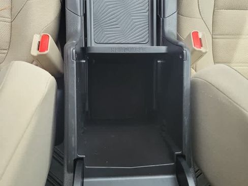 Used 2017 Honda CR-V EX image 17