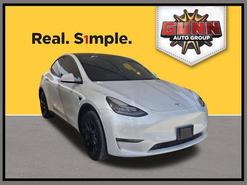Used 2023 Tesla Model Y Long Range AWD/4WD image 1