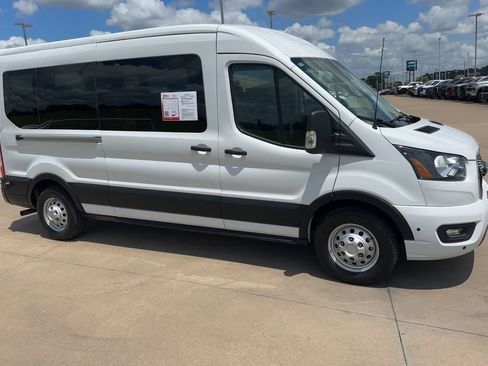 Used 2024 Ford Transit 350 XLT AWD/4WD image 3