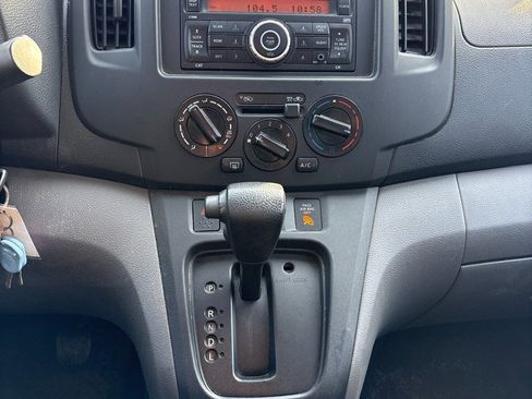 Used 2016 Chevrolet City Express LT image 18