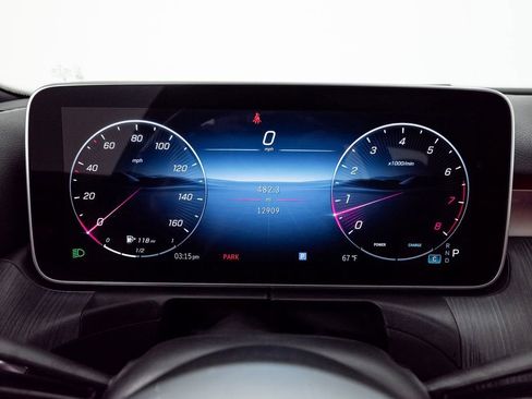 Used 2025 Mercedes-Benz C 300 4MATIC Sedan image 17