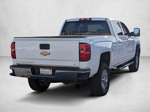 Used 2019 Chevrolet Silverado 2500 LT image 5