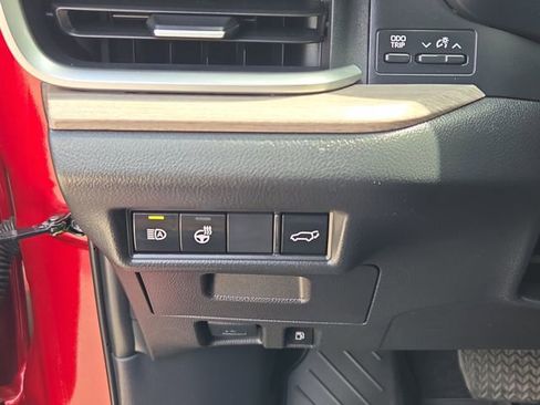 Used 2025 Toyota Grand Highlander AWD image 23