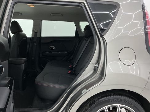 Used 2018 Kia Soul ! w/ Tech Package FWD image 20