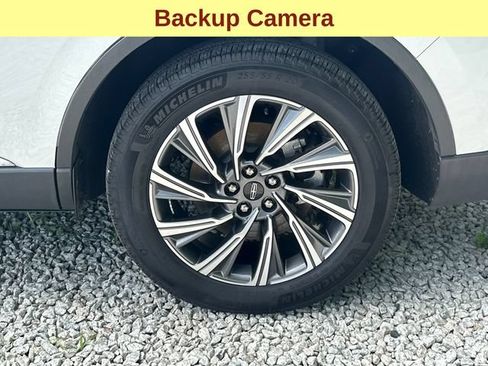 Used 2025 Lincoln Aviator AWD image 9