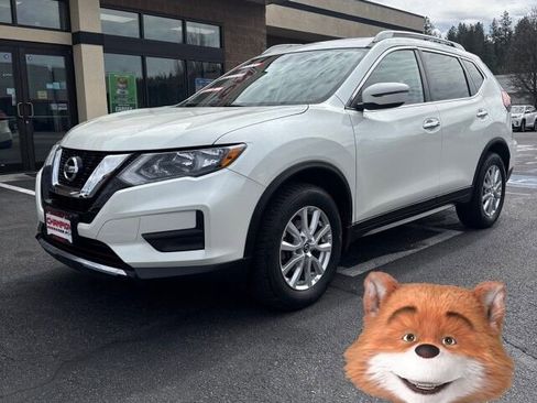 Used 2017 Nissan Rogue SV image 1