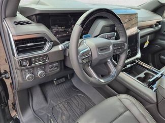New 2026 GMC Yukon Denali w/ Denali Reserve Package AWD/4WD video 3