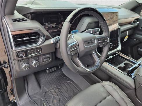 New 2026 GMC Yukon Denali w/ Denali Reserve Package AWD/4WD image 3