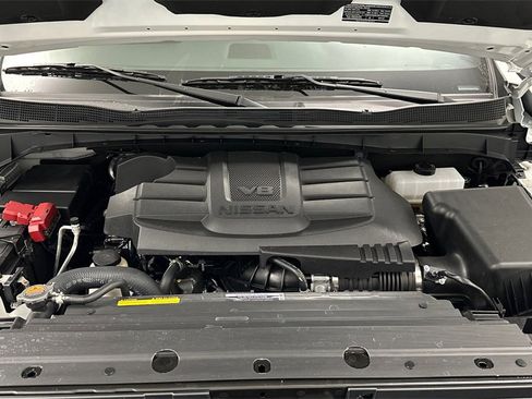 Used 2023 Nissan Titan Platinum Reserve w/ Moonroof Package image 11