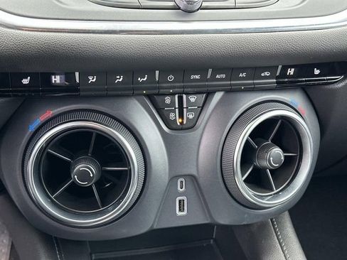 Used 2022 Chevrolet Blazer LT image 54