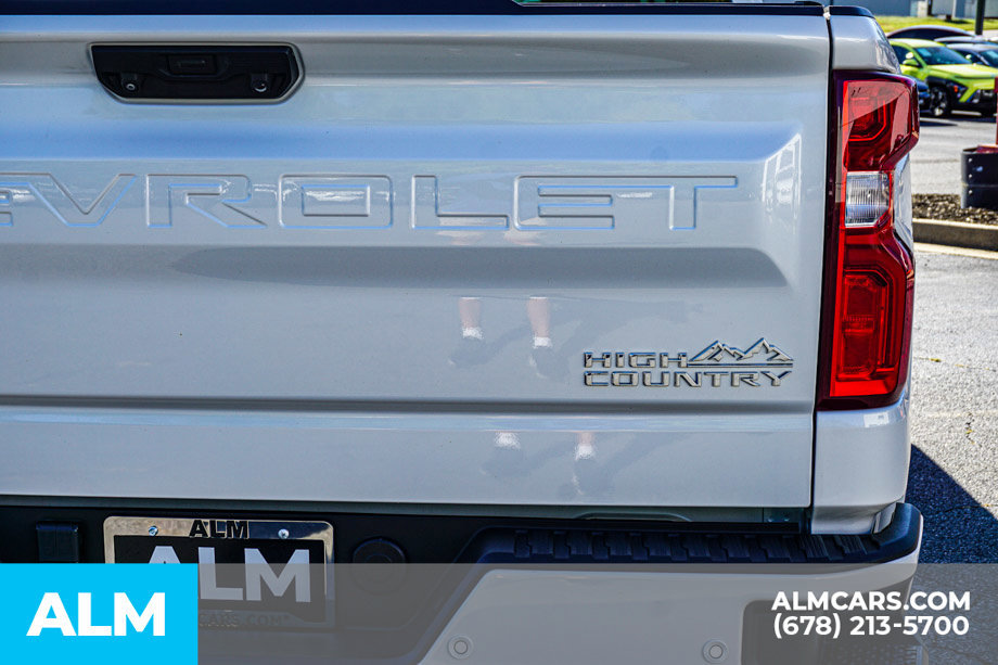 Used 2024 Chevrolet Silverado 1500 High Country w/ High Country Premium Package AWD/4WD image 12