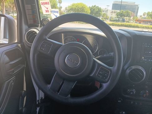 Used 2014 Jeep Wrangler Unlimited Sport AWD/4WD image 15
