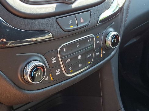 Used 2024 Chevrolet Equinox RS w/ LPO, Floor Liner Package AWD/4WD image 15