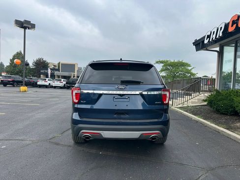 Used 2016 Ford Explorer XLT w/ Equipment Group 202A AWD/4WD image 5