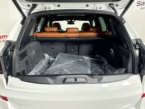 New 2026 BMW X5 M60i w/ Climate Comfort Package image 28