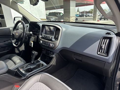 Used 2016 Chevrolet Colorado Z71 AWD/4WD image 15