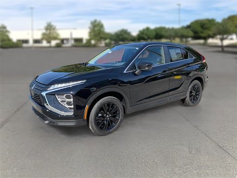 New 2026 Mitsubishi Eclipse Cross LE image 3