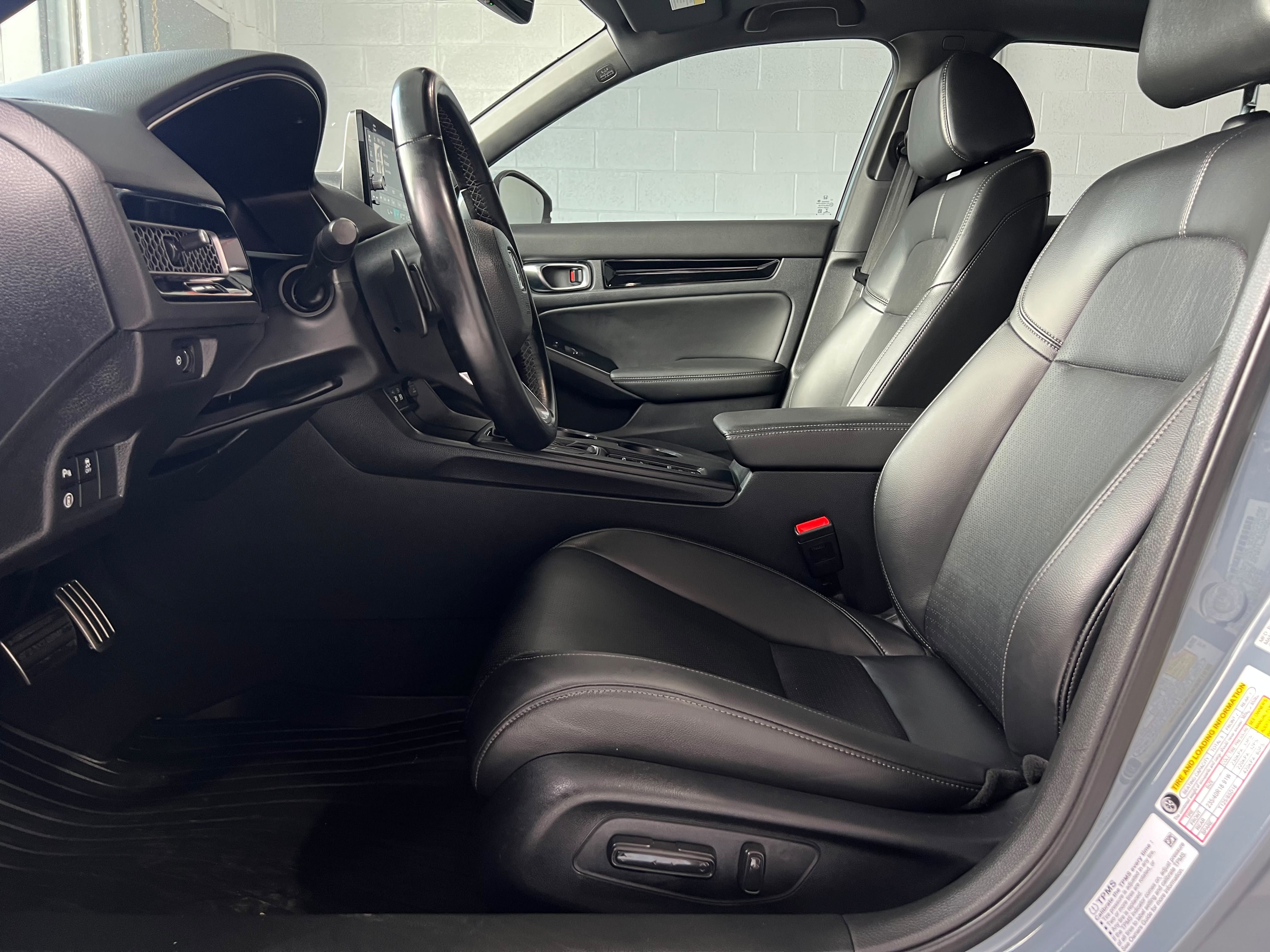 Used 2022 Honda Civic Sport Touring image 10