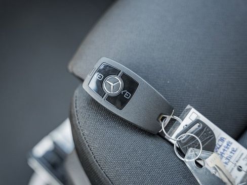 Used 2023 Mercedes-Benz Sprinter 3500 image 34