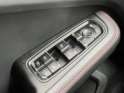 Used 2021 Porsche Macan GTS w/ Sport Chrono Package image 30