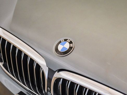 Used 2018 BMW 540i RWD image 9