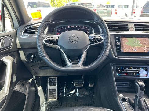 Used 2022 Volkswagen Tiguan SEL R-Line AWD/4WD image 9