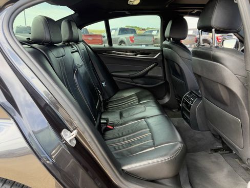 Used 2018 BMW 530i xDrive AWD/4WD image 28
