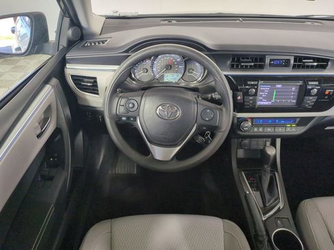 Used 2015 Toyota Corolla LE image 16
