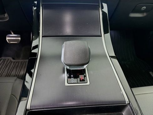 Used 2026 Land Rover Range Rover Velar Dynamic SE image 19