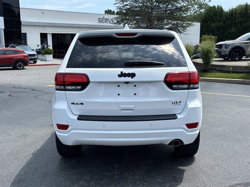 Used 2020 Jeep Grand Cherokee Altitude AWD/4WD image 6