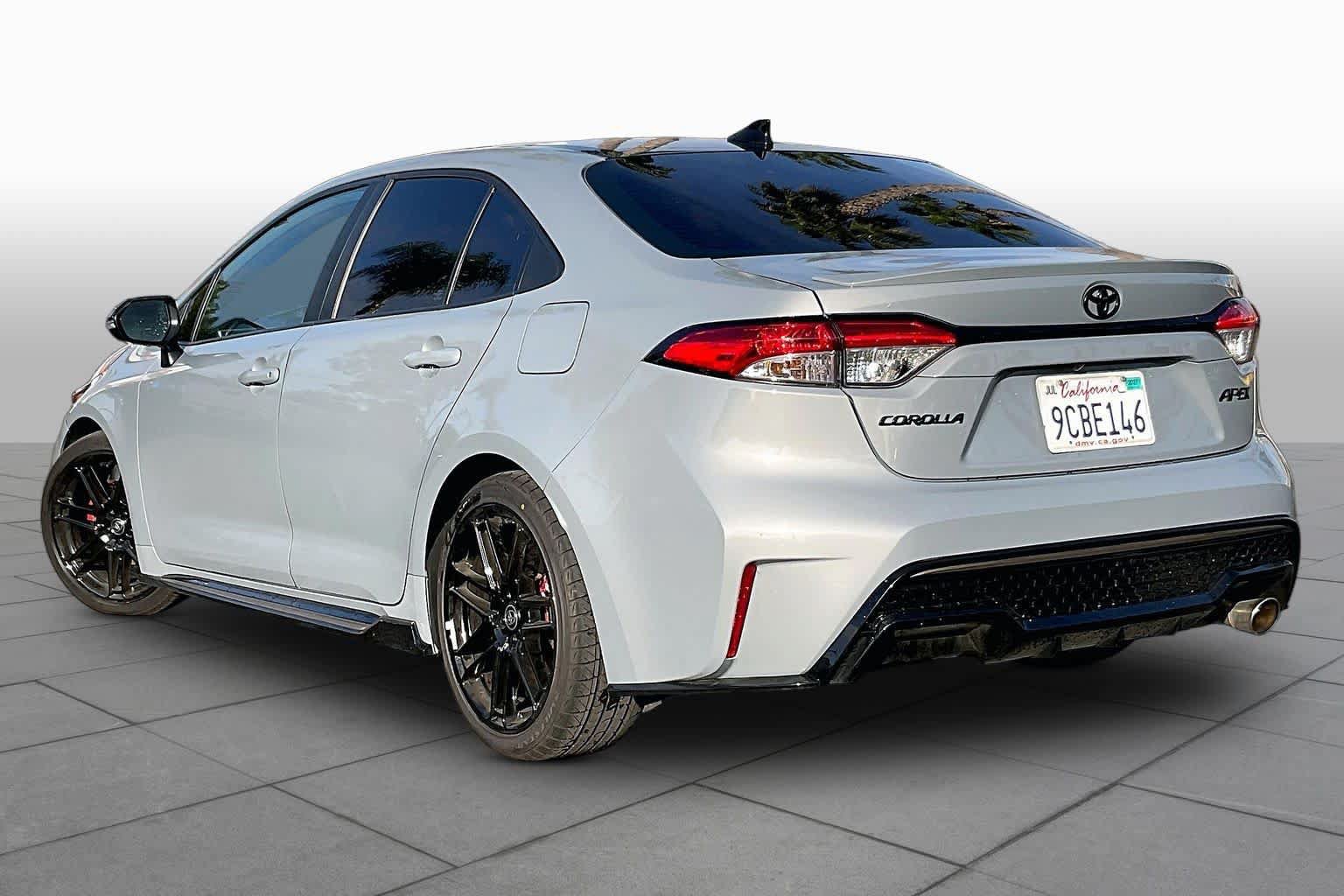 Used 2022 Toyota Corolla SE w/ Carpet Mat Package (TMS) FWD image 11
