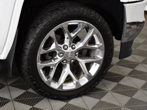 Used 2018 GMC Sierra 1500 SLE w/ SLE Value Package AWD/4WD image 50