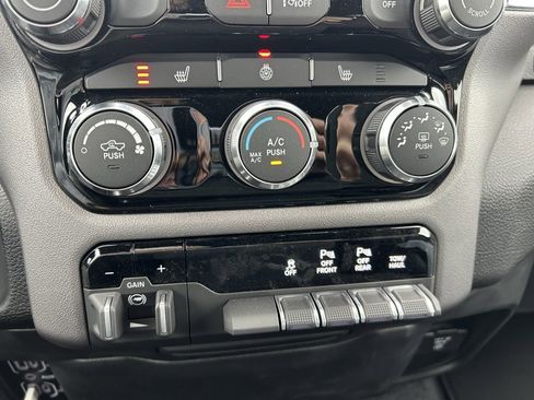 New 2026 RAM 1500 4x4 Crew Cab image 24