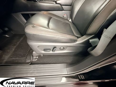 Used 2022 Nissan Pathfinder SL w/ SL Premium Package FWD image 27