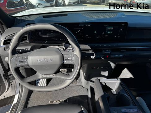 Certified 2026 Kia EV9 GT-Line image 15