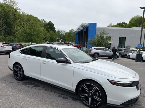 Used 2023 Honda Accord Sport image 5